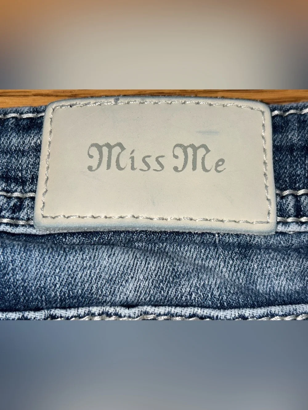 Miss Me Curvy Ankle Skinny Jeans Women’s Size 29x27 Distressed Rhinestone Pearls - Picture 6 of 16